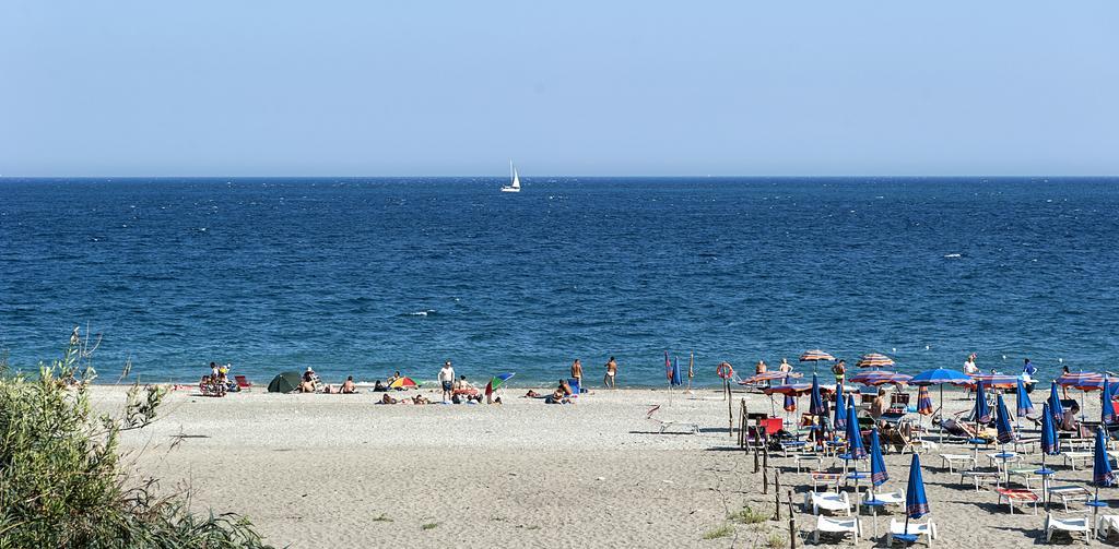 Residence Villa Liliana Giardini-Naxos Szoba fotó